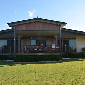 5* Bed & Breakfast Fraser Views