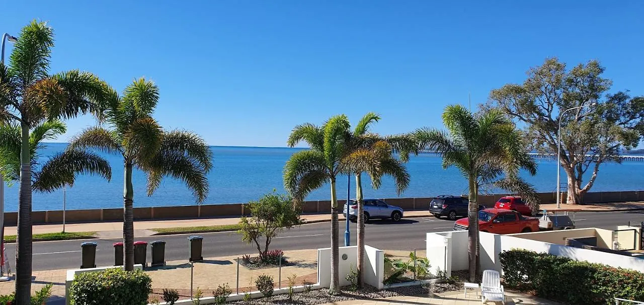 Pier One Aparthotel Urangan