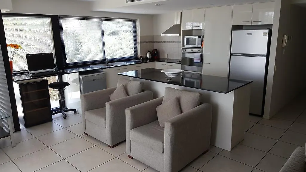 Pier One Aparthotel Urangan