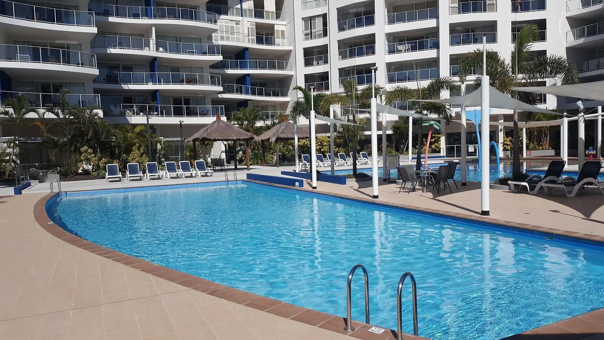 Pier One Aparthotel Urangan