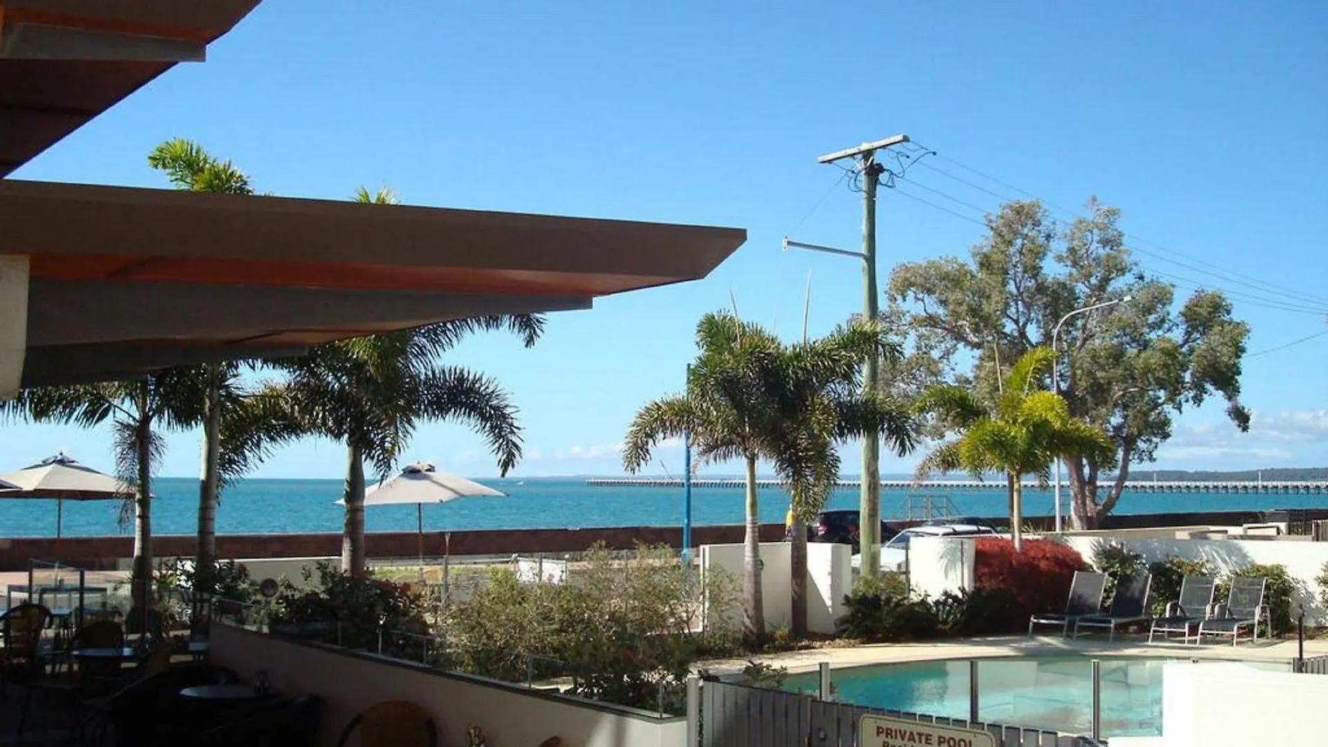 Pier One Aparthotel Urangan 4*,  Australia