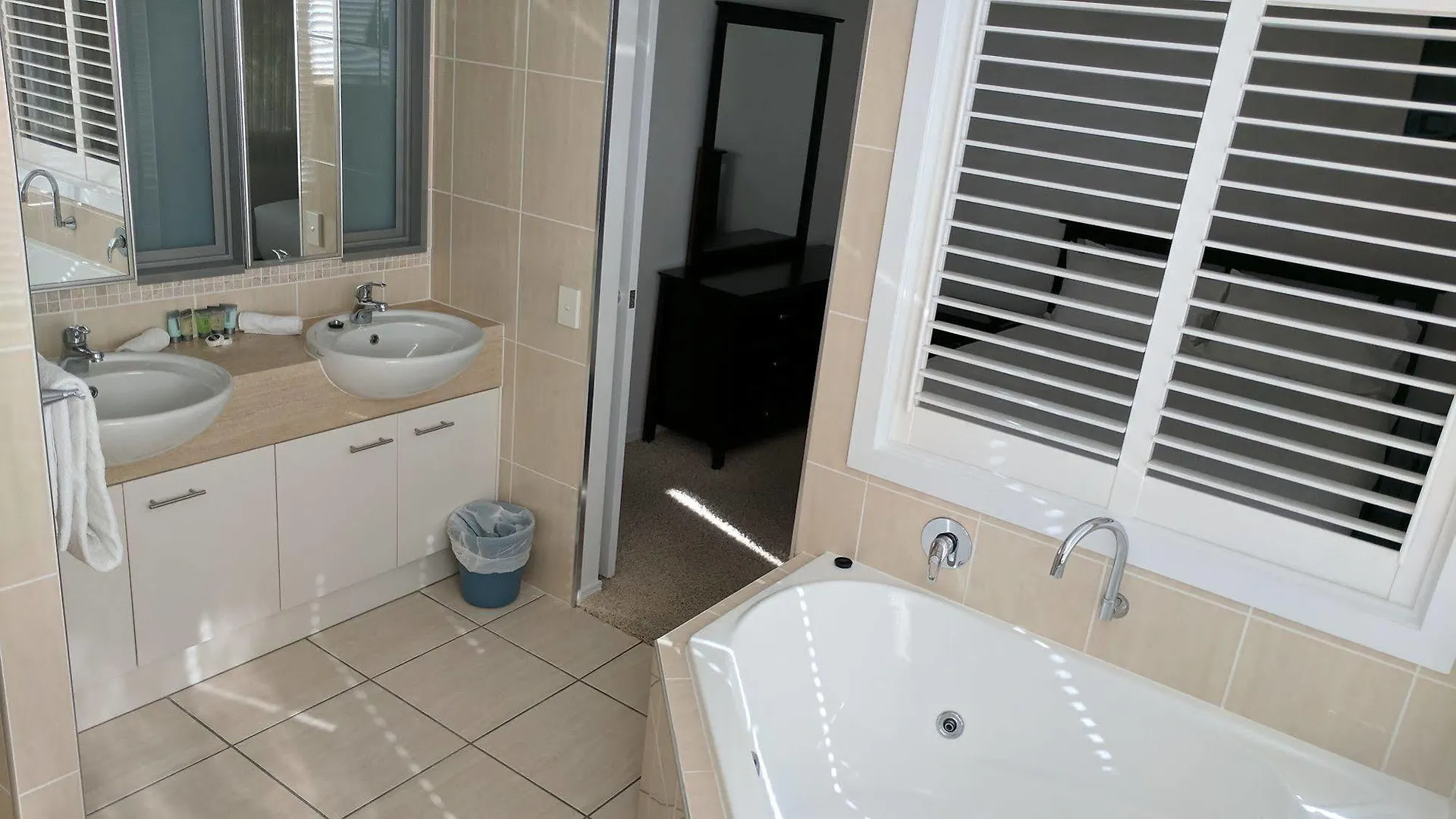 Pier One Aparthotel Urangan