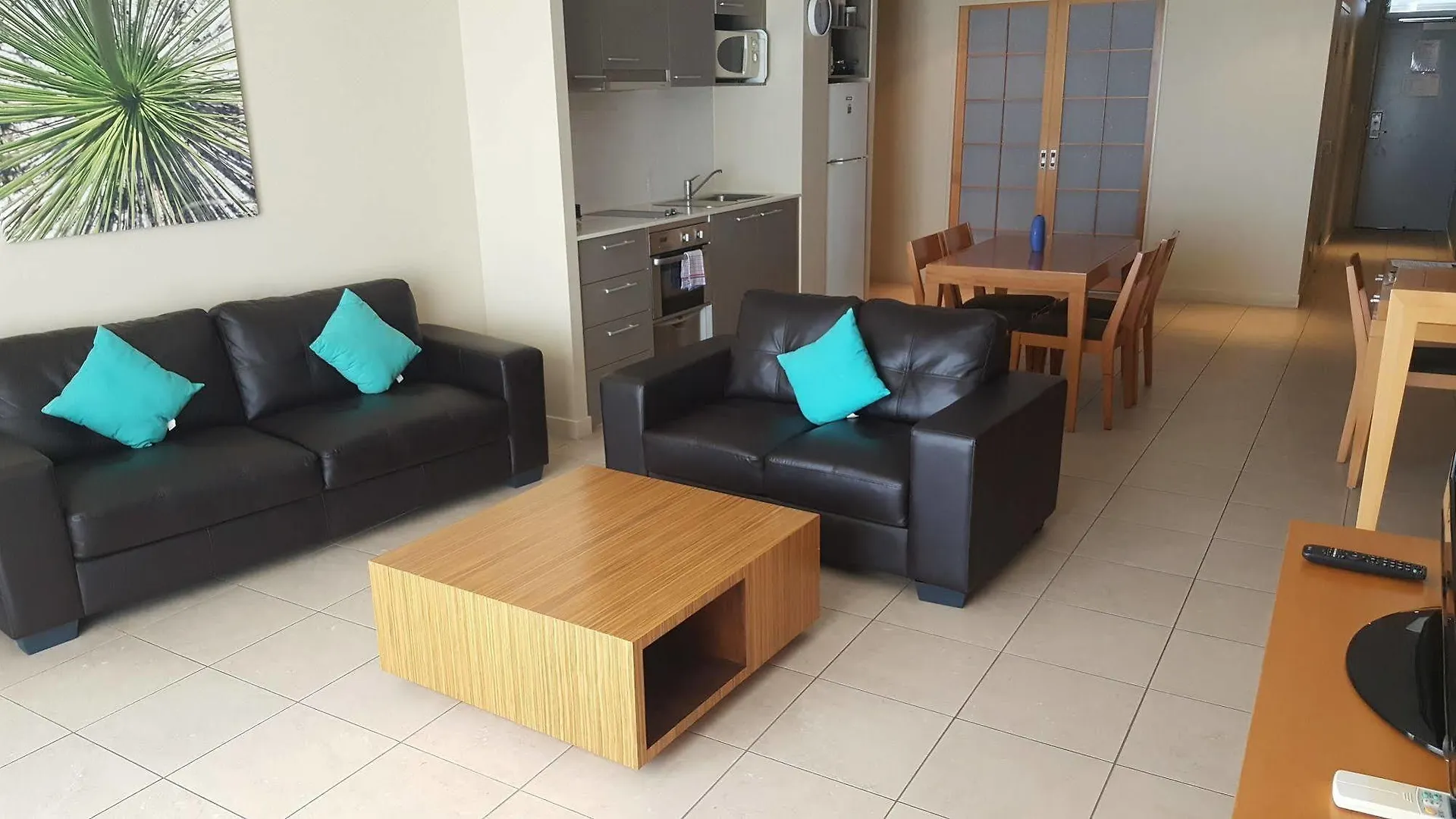 Pier One Aparthotel Urangan 4*,  Australia